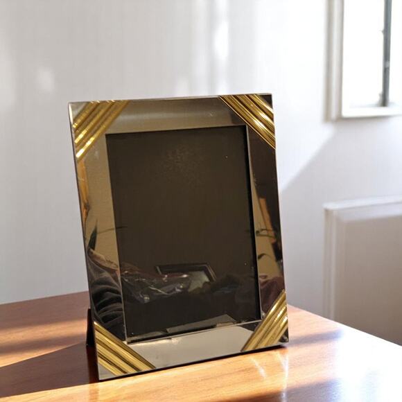 Silver Brass 5x7 Picture Frame – Polished Metal Tabletop Photo Holder - Picture 2 of 10